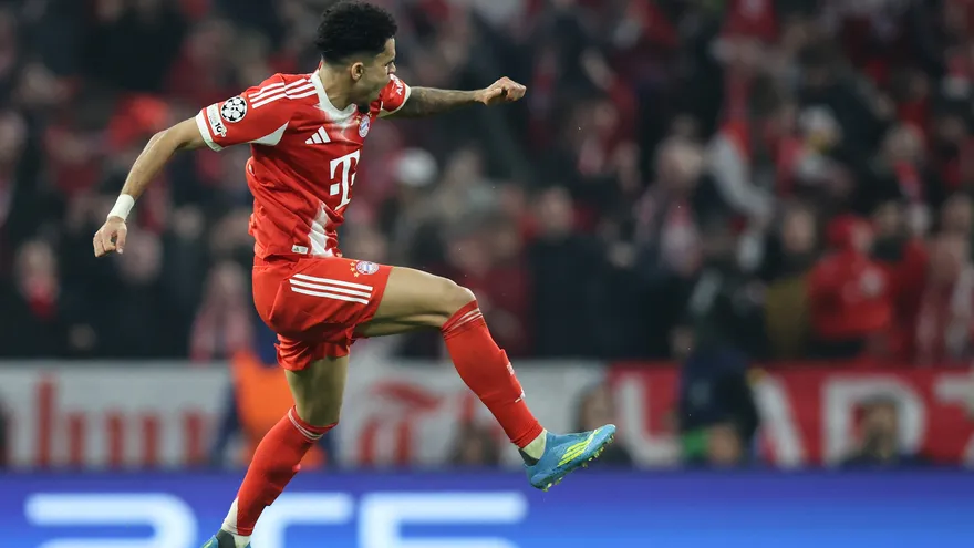 Luis Díaz celebra anotación sobre el Real Madrid