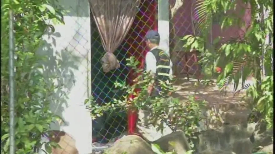 Hombre prende fuego contra su mujer