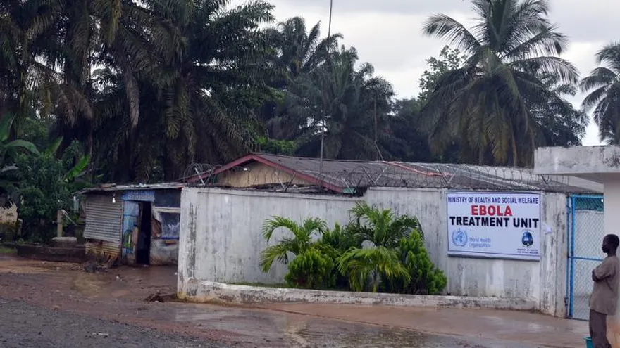 Agentes de salud de Liberia amenazan con más huelga por el ébola
