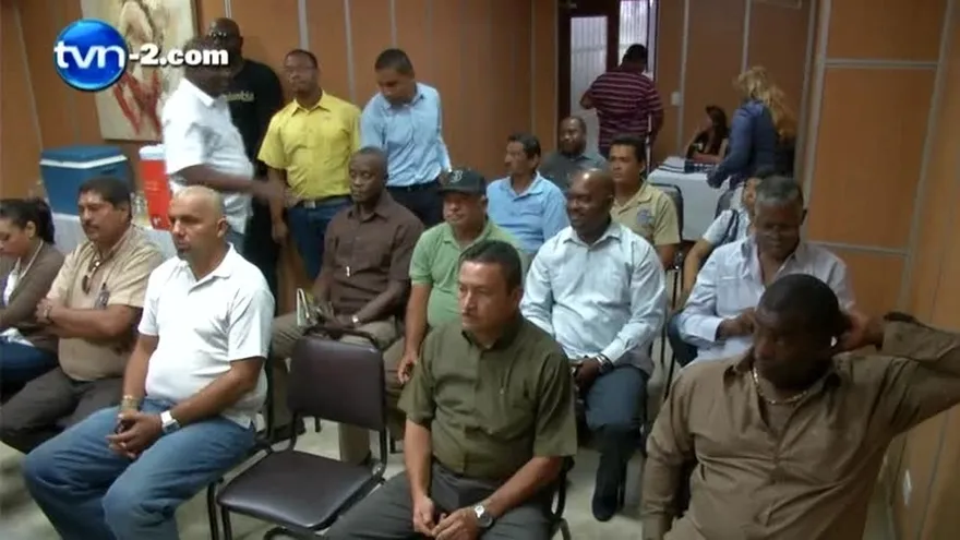 Taxistas demandan a MiBus