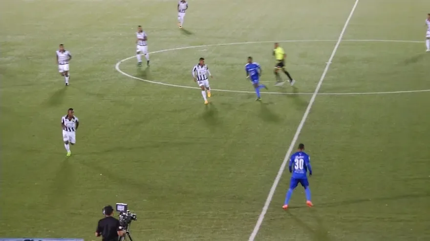 Resumen Deportivo Árabe Unido 1-0 Tauro FC