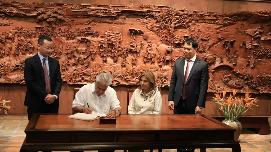 Presidente José Raúl Mulino anuncia la instalación de una oficina de SEGUMAR para ofrecer servicios técnicos directamente en Vietnam