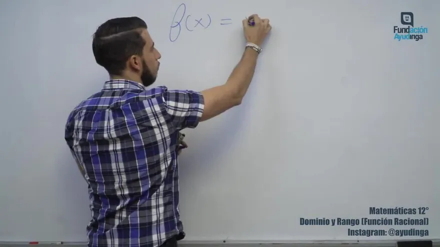 Ayudinga Matemáticas 12° - Dominio y Rango de una Función Parte II (Función Racional) 25 de marzo de 2020