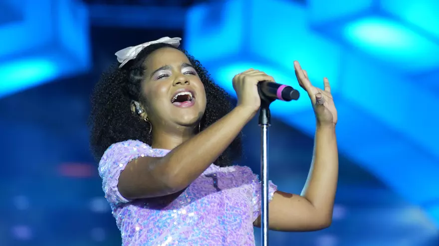 Ithiel en la semifinal de Canta Conmigo