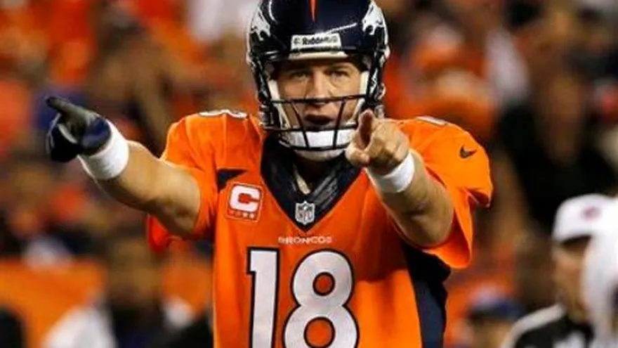 Todas las miradas sobre Manning en Broncos vs. 49ers
