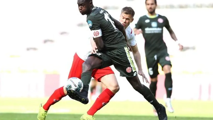 Colonia empata 2-2 con Maguncia tras desaprovechar su ventaja