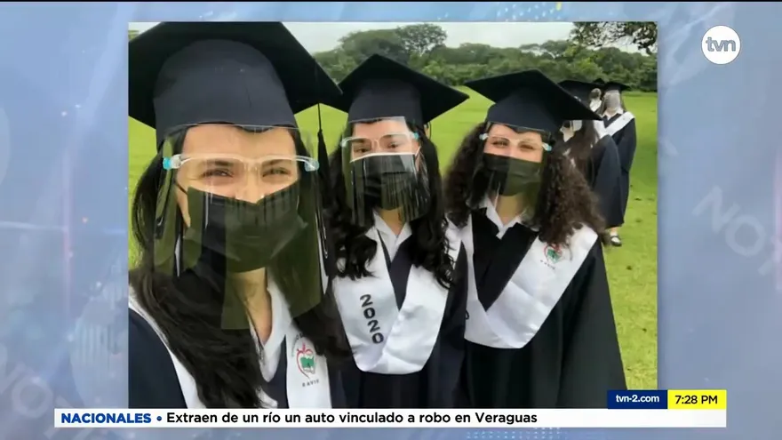 Graduandos realizan otro estilo de celebración por la pandemia