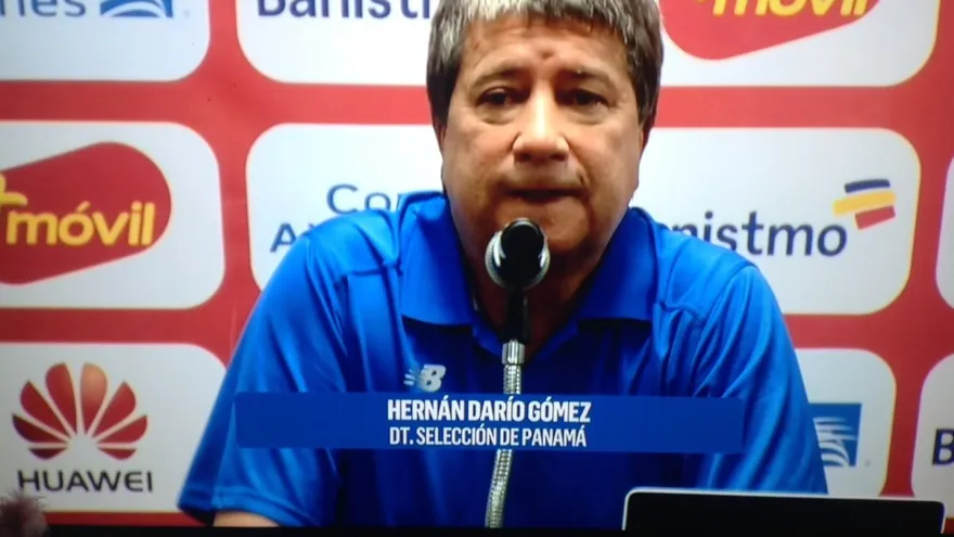 "Bolillo" Gómez: "La eliminatoria está muy apretada, es importante sumar".