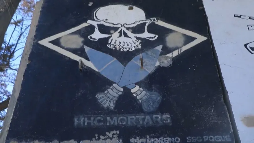 Talibanes exponen al público símbolos de su victoria en Afganistán