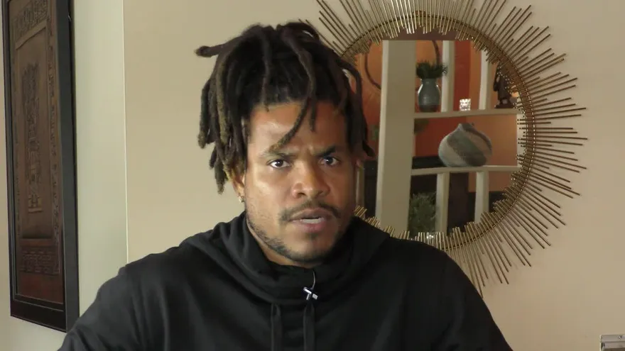 Román Torres cuenta sobre la oportunidad que tuvo de jugar en Inglaterra