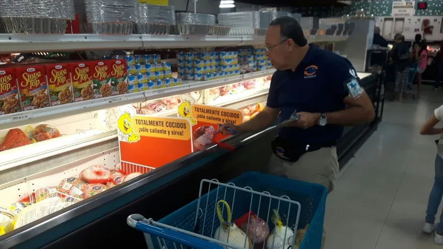 Acodeco decomisa miles de productos expirados en Ciudad de Panamá