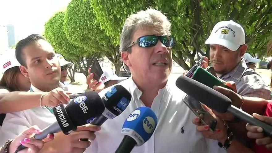 Abren viaducto en la vía Cincuentenario