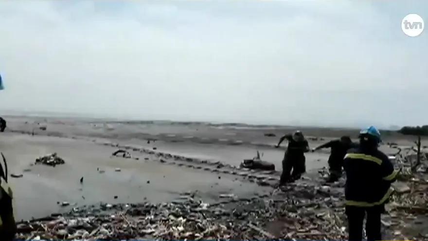 Rescatan a hombre de la lama en Costa del Este