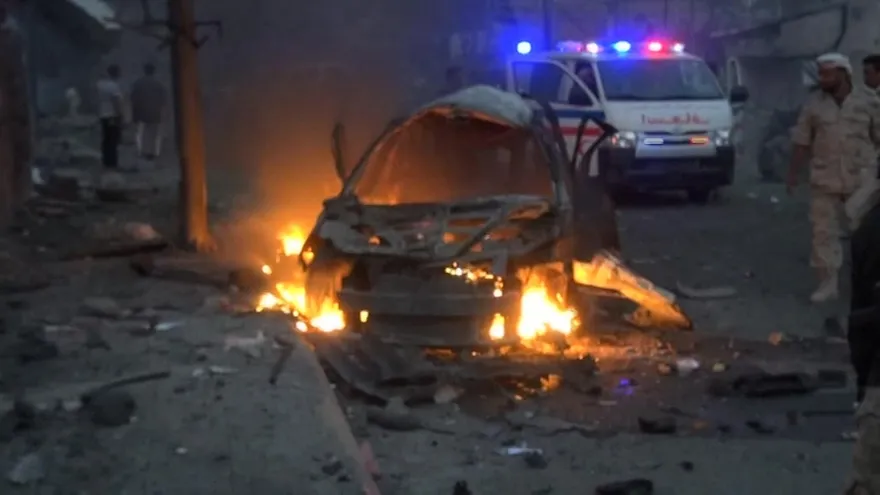 Coche bomba causó al menos diez muertos en Yemen