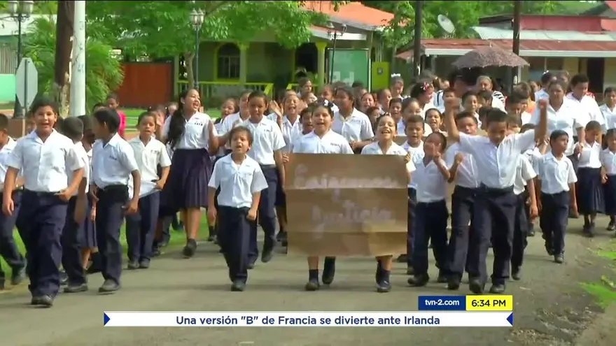 Estudiantes de escuela en Los Santos exigen más seguridad