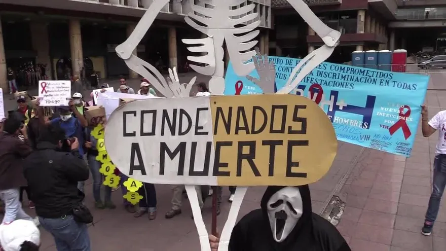 Pacientes venezolanos con VIH exigen antirretrovirales