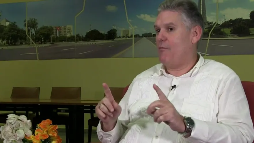 La generación histórica no frena las reformas en Cuba, Trump sí