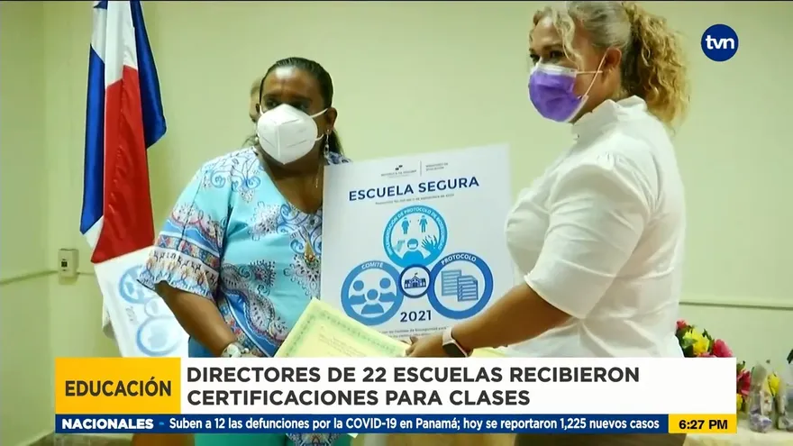 Reciben documentación en escuelas de Coclé