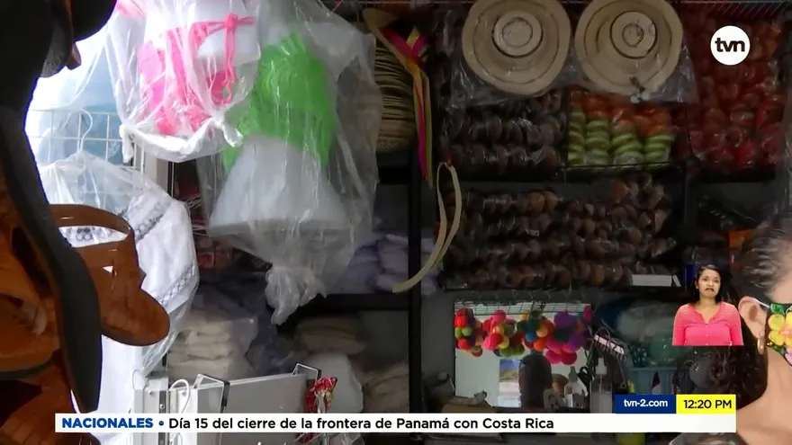 Buhoneros en plaza 5 de Mayo con bajas ventas
