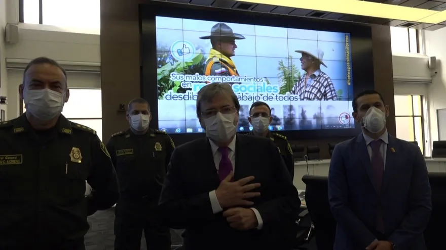 Gobierno de Colombia pide perdón por caso de brutalidad policial que desató protestas