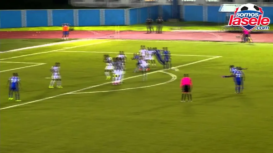 Duelo de los hermanos Dely Valdés