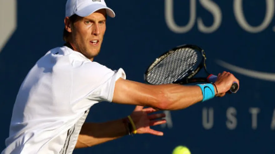 Seppi y Gimeno Traver avanzan en Moscú