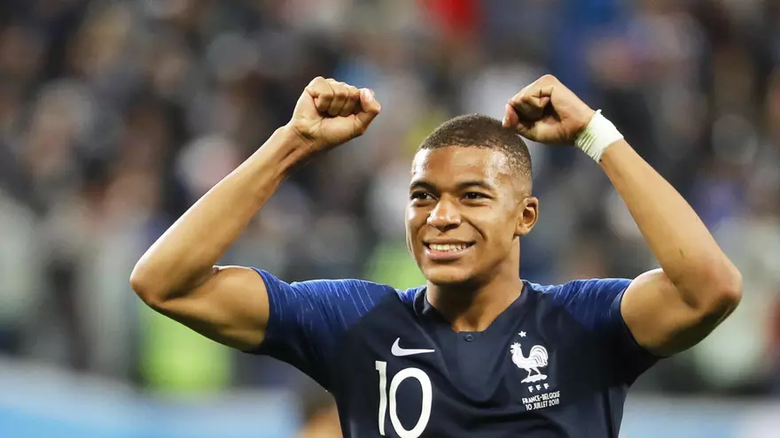 Mbappé donará su prima a diversas asociaciones, anuncia la Federación Francesa