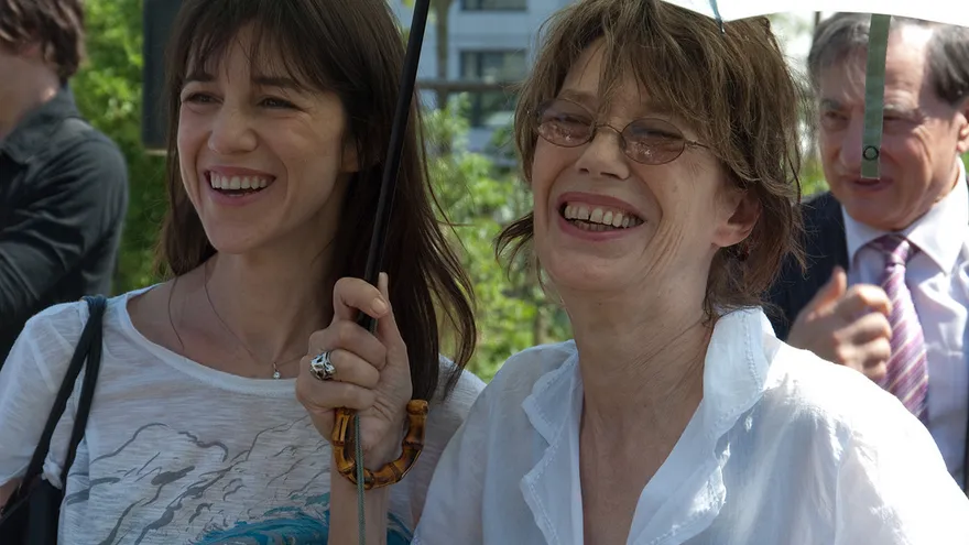 Jane Birkin y su hija Charlotte Gainsbourg en el 2011