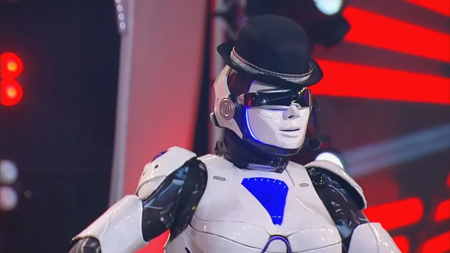 ¿Quién estaba dentro de Robot?