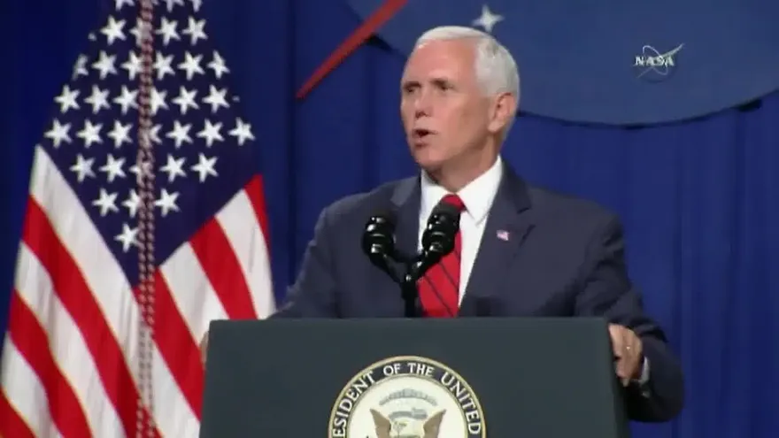 EE.UU. se lanza a la carrera para "cerrar la brecha" entre la Tierra y Marte