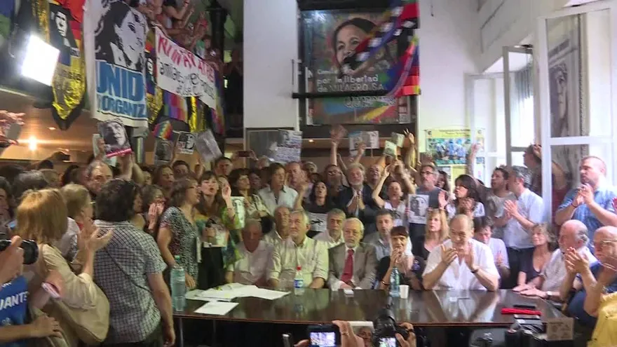 Reclaman libertad de activista Milagro Sala presa en Argentina