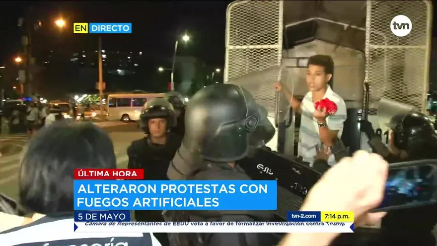Manifestación en Plaza 5 de Mayo