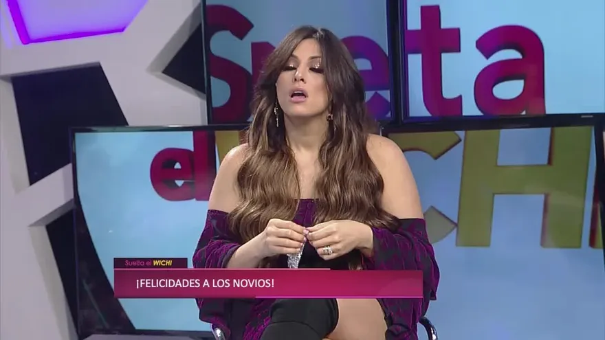 ¡Nelva ahora es maquillista!