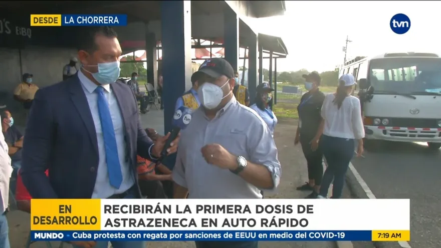 Explican vacunación en auto rápido en La Chorrera