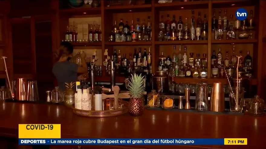 Surgen reacciones ante propuesta ‘Una vacuna por un trago’