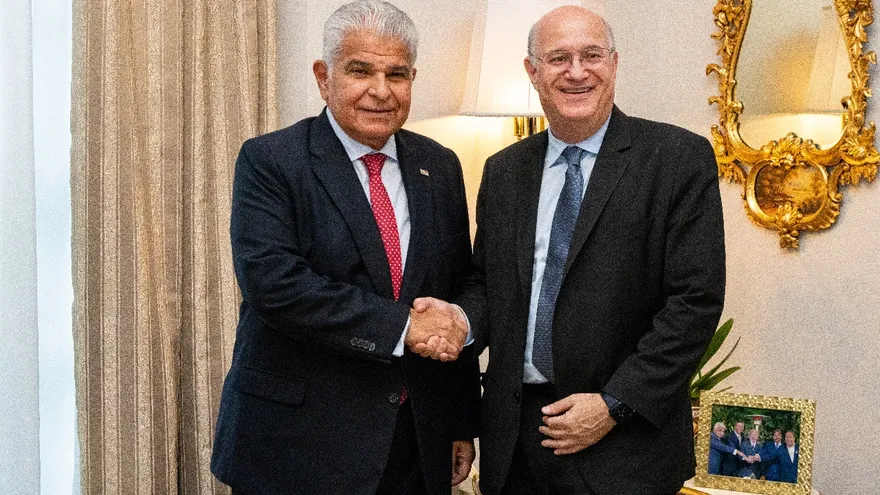 José Raúl Mulino, presidente de Panamá y Ilan Goldfajn, presidente del Grupo BID