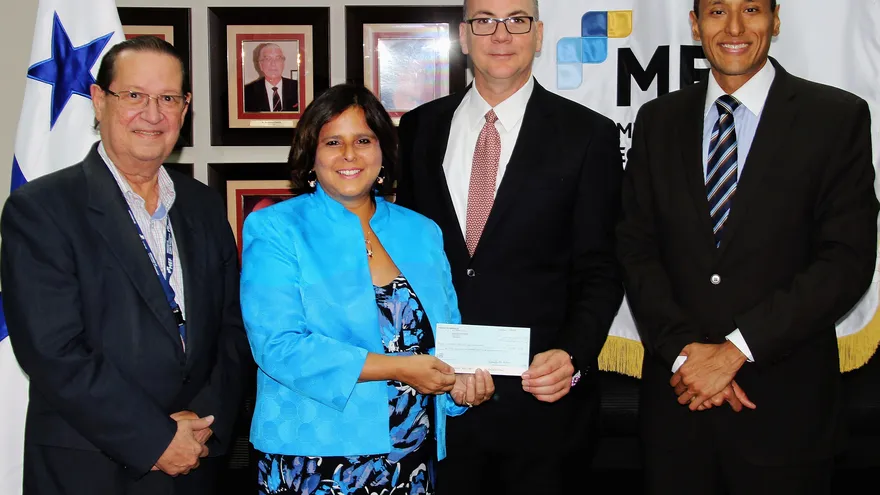 AES Panamá entrega 11 millones de dividendos al Estado panameño.