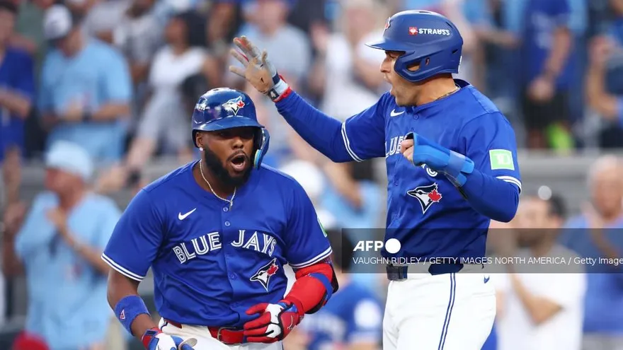 Azulejos de Toronto derrotaron a los Yankees de Nueva York