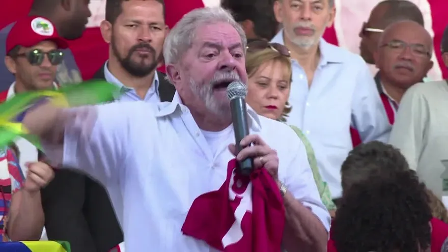 Juez brasileño cancela la orden de liberación de Lula
