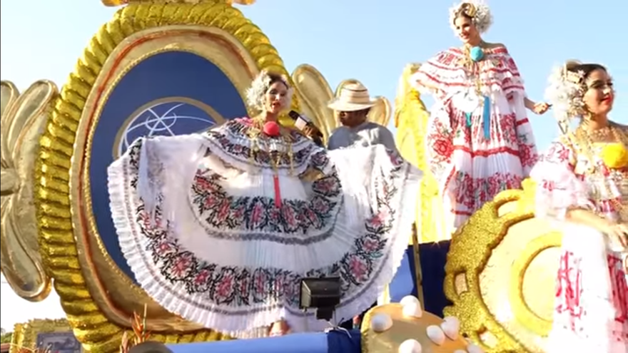 Todo lo que se vió en el desfile de las Mil Polleras