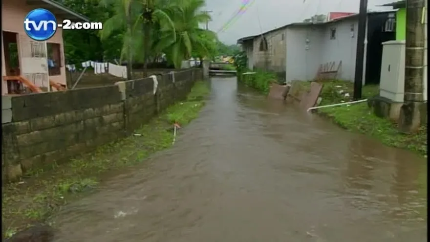 Fuertes lluvias causan inundaciones en Colón