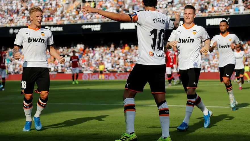 El Valencia consigue su primera victoria liguera ante el Mallorca