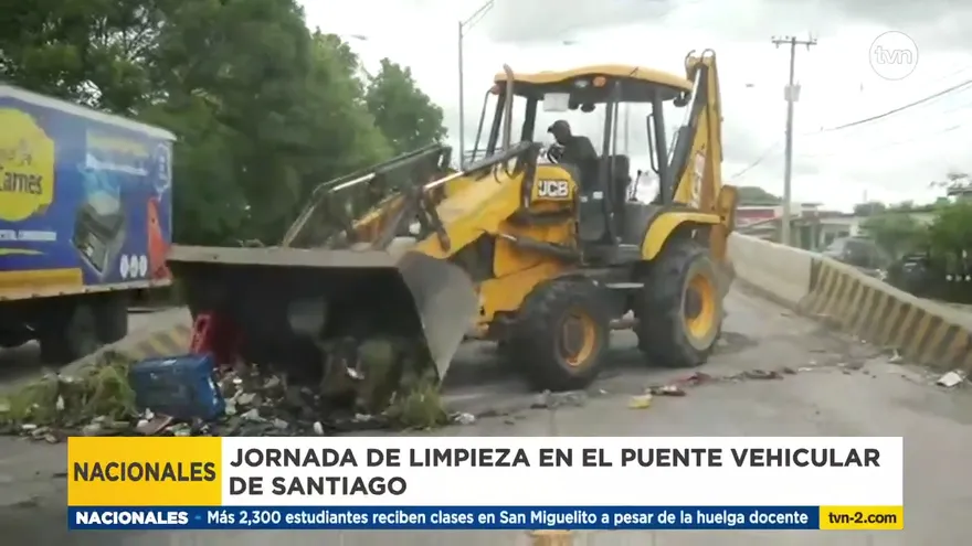 Se extiende jornada de limpieza en el puente vehicular de Santiago