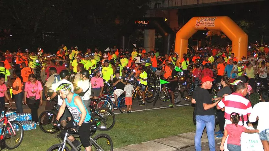 11 mil personas celebraron el aniversario de la Ciclovía en Panamá.