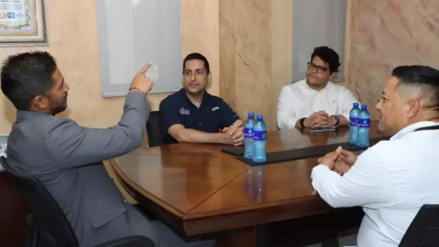 Viceministro y Alcalde de Santiago unen fuerzas para impulsar el Plan de Ordenamiento Territorial