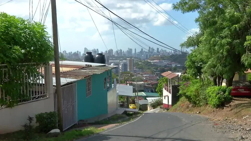 Comunidades que nunca ven el agua en sus grifos