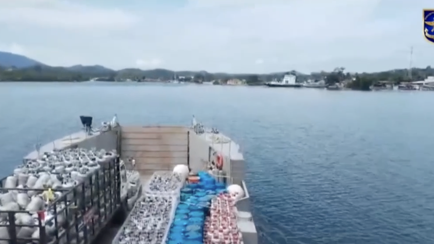 Barcazas del Senan transportan insumos a provincias