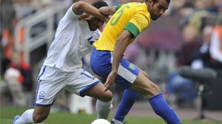 Lobo felicita a la selección hondureña por "honrosa" participación en Londres