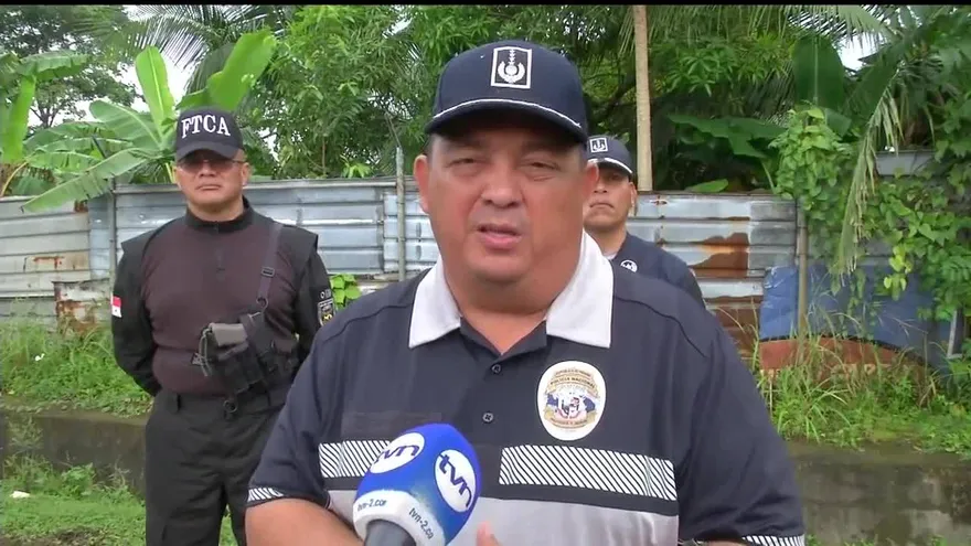 Director de la PN esquiva cuestionamientos por vídeos en redes sociales