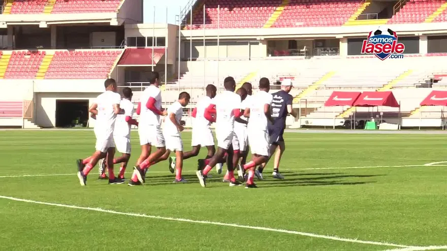 Julio Dely Valdés habla de los jugadores que están en la lista de 40 jugadores